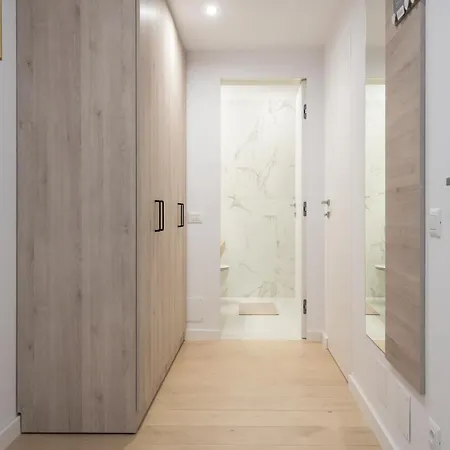 Spring Stylish Pipera Апартаменти