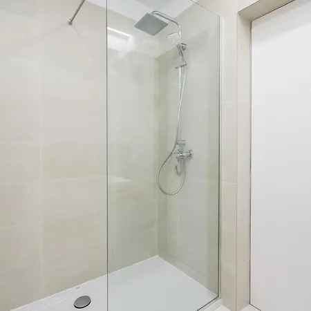 Spring Stylish Pipera * Bükreş