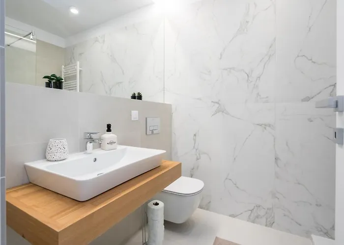 Spring Stylish Pipera